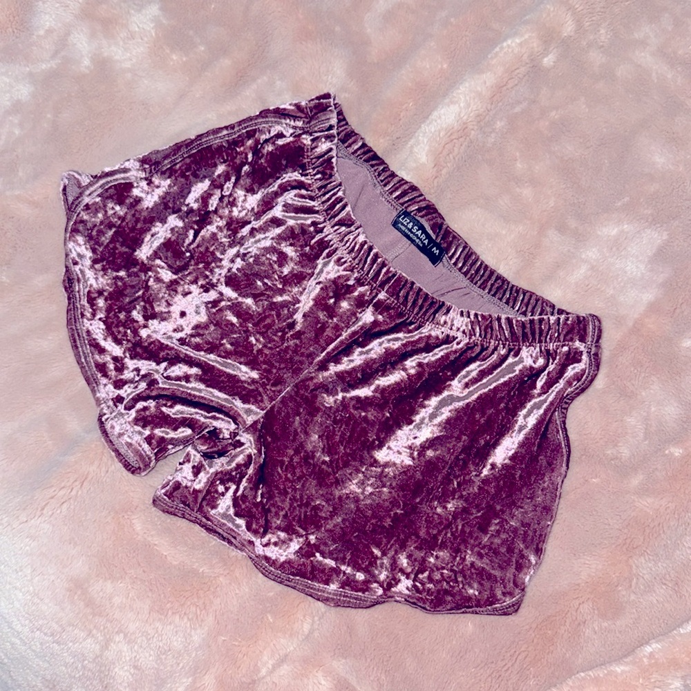 Velvet shots size m Liz and Sara